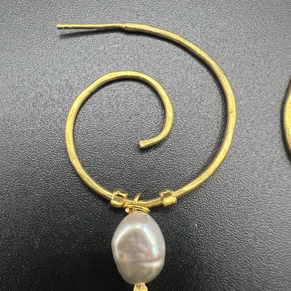 Gold Tone Spiral Pearl Earrings - Picture 2 of 3
